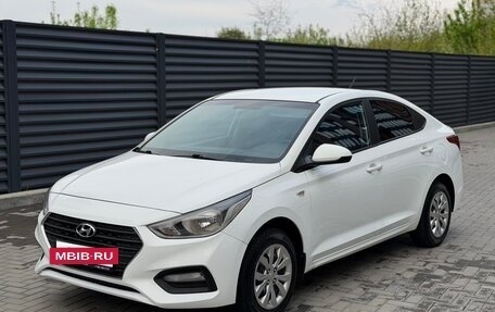 Hyundai Solaris II рестайлинг, 2017 год, 900 000 рублей, 17 фотография