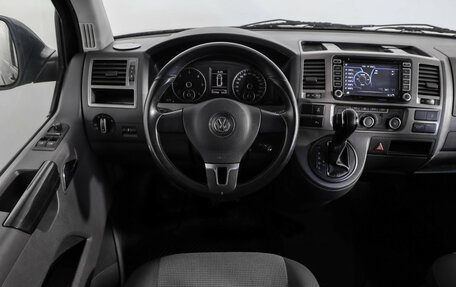 Volkswagen Caravelle T5, 2013 год, 1 499 000 рублей, 11 фотография