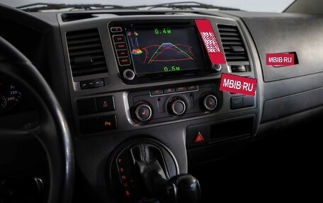 Volkswagen Caravelle T5, 2013 год, 1 499 000 рублей, 17 фотография