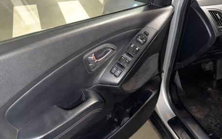 Hyundai ix35 I рестайлинг, 2013 год, 1 100 000 рублей, 9 фотография