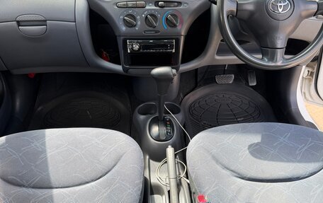 Toyota Vitz, 2002 год, 450 000 рублей, 10 фотография