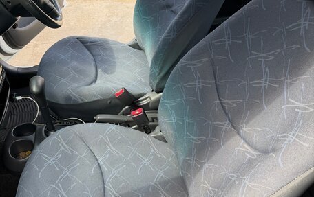 Toyota Vitz, 2002 год, 450 000 рублей, 11 фотография