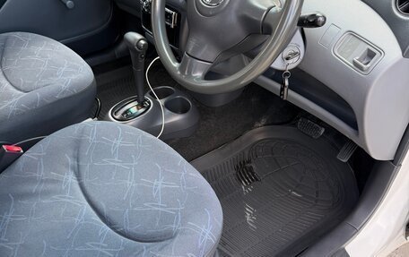 Toyota Vitz, 2002 год, 450 000 рублей, 16 фотография