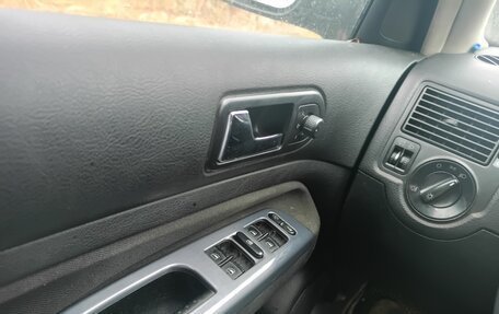 Volkswagen Golf IV, 2003 год, 315 000 рублей, 2 фотография