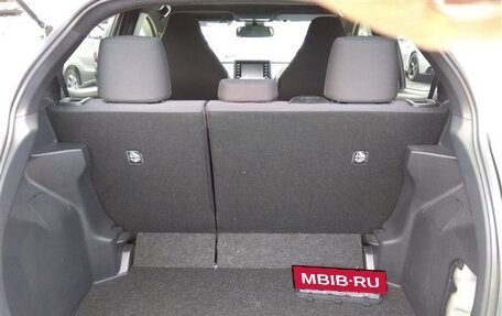 Toyota Yaris, 2021 год, 1 550 000 рублей, 4 фотография