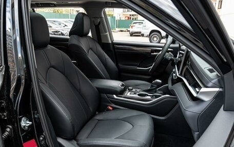 Toyota Highlander, 2026 год, 5 730 000 рублей, 8 фотография