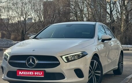 Mercedes-Benz A-Класс, 2021 год, 3 650 000 рублей, 1 фотография