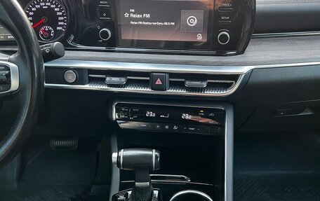 KIA K5, 2021 год, 2 680 000 рублей, 31 фотография