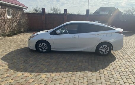 Toyota Prius IV XW50, 2018 год, 1 880 000 рублей, 19 фотография