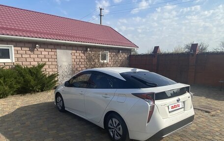 Toyota Prius IV XW50, 2018 год, 1 880 000 рублей, 23 фотография