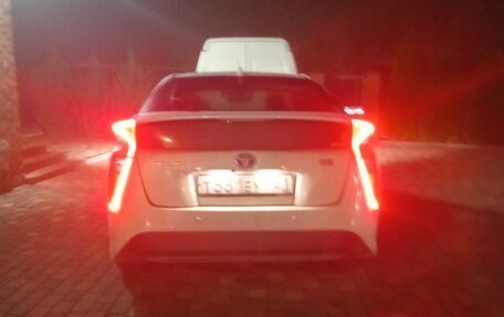 Toyota Prius IV XW50, 2018 год, 1 880 000 рублей, 28 фотография