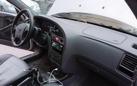 Hyundai Elantra III, 2002 год, 200 000 рублей, 5 фотография