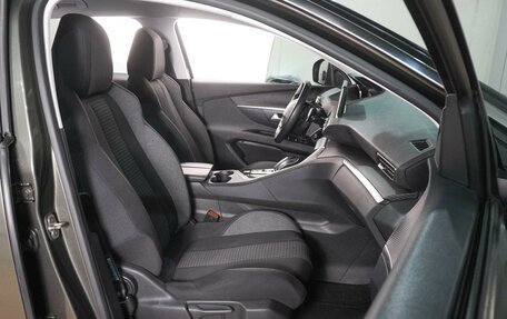 Peugeot 3008 II, 2019 год, 2 179 000 рублей, 8 фотография