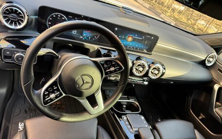 Mercedes-Benz A-Класс, 2021 год, 3 650 000 рублей, 3 фотография