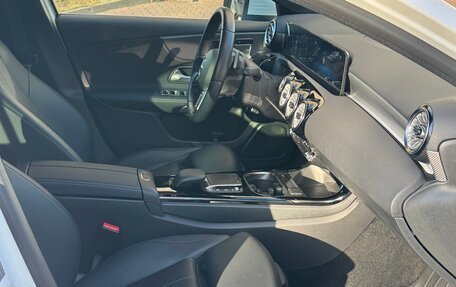 Mercedes-Benz A-Класс, 2021 год, 3 650 000 рублей, 15 фотография