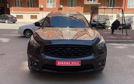 Infiniti FX II, 2011 год, 1 700 000 рублей, 1 фотография