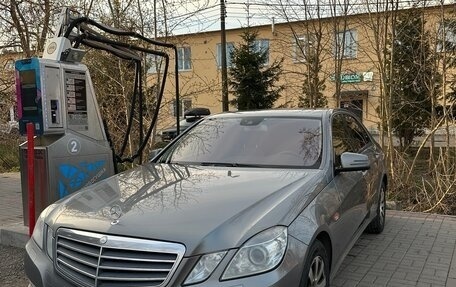 Mercedes-Benz E-Класс, 2010 год, 1 655 000 рублей, 6 фотография