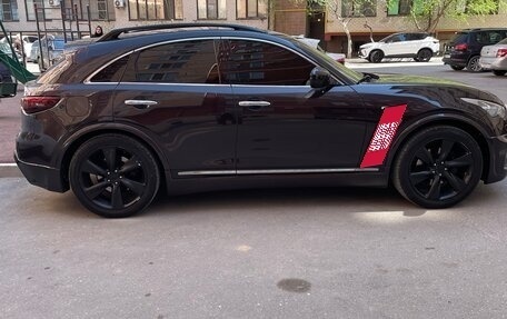 Infiniti FX II, 2011 год, 1 700 000 рублей, 3 фотография