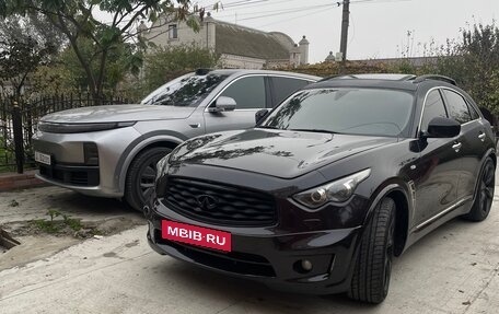 Infiniti FX II, 2011 год, 1 700 000 рублей, 10 фотография