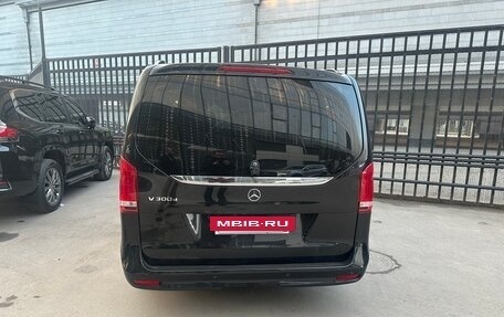 Mercedes-Benz V-Класс, 2021 год, 7 000 000 рублей, 7 фотография