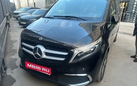 Mercedes-Benz V-Класс, 2021 год, 7 000 000 рублей, 5 фотография