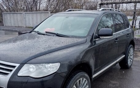 Volkswagen Touareg III, 2005 год, 980 000 рублей, 2 фотография