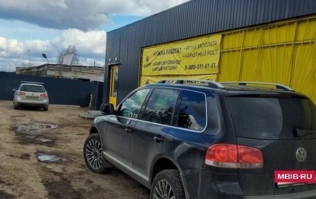 Volkswagen Touareg III, 2005 год, 980 000 рублей, 4 фотография