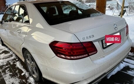 Mercedes-Benz E-Класс, 2013 год, 2 400 000 рублей, 5 фотография