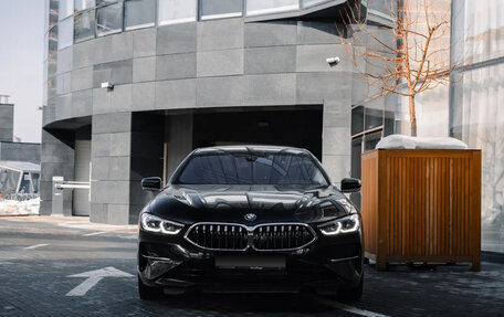 BMW 8 серия, 2021 год, 9 900 000 рублей, 2 фотография