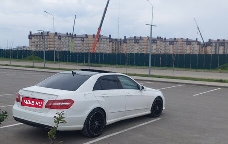 Mercedes-Benz E-Класс, 2012 год, 1 500 000 рублей, 3 фотография