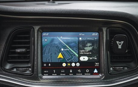 Dodge Challenger III рестайлинг 2, 2017 год, 3 850 000 рублей, 25 фотография