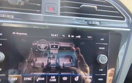 Volkswagen Tiguan II, 2020 год, 2 720 000 рублей, 19 фотография