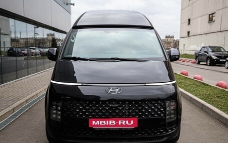 Hyundai Staria, 2021 год, 4 799 000 рублей, 2 фотография