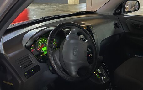 Hyundai Tucson III, 2004 год, 895 000 рублей, 5 фотография