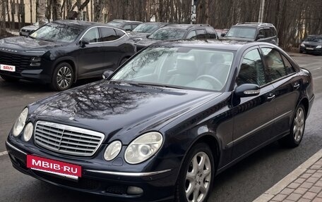 Mercedes-Benz E-Класс, 2005 год, 979 000 рублей, 3 фотография