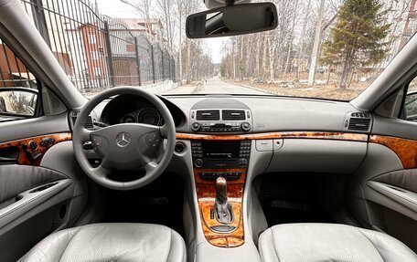 Mercedes-Benz E-Класс, 2005 год, 979 000 рублей, 29 фотография
