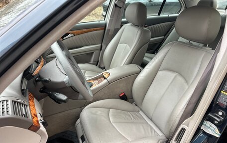 Mercedes-Benz E-Класс, 2005 год, 979 000 рублей, 20 фотография