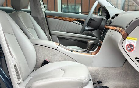 Mercedes-Benz E-Класс, 2005 год, 979 000 рублей, 21 фотография