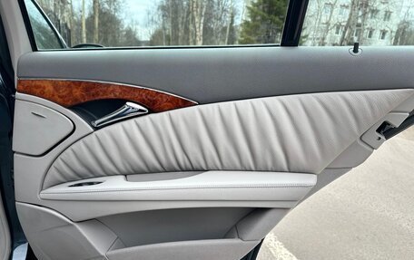 Mercedes-Benz E-Класс, 2005 год, 979 000 рублей, 34 фотография