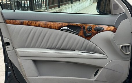 Mercedes-Benz E-Класс, 2005 год, 979 000 рублей, 35 фотография