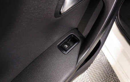 Volkswagen Polo VI (EU Market), 2011 год, 399 000 рублей, 23 фотография