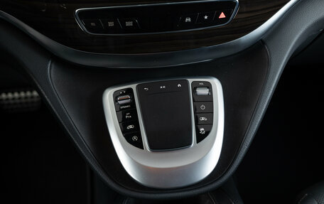 Mercedes-Benz V-Класс, 2021 год, 9 490 000 рублей, 22 фотография