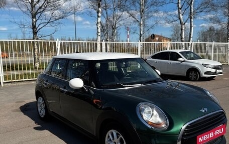 MINI Hatch, 2017 год, 1 290 000 рублей, 7 фотография