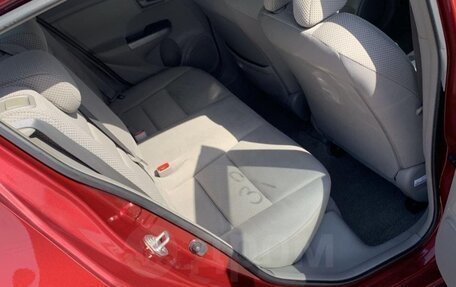 Honda Insight II рестайлинг, 2010 год, 920 000 рублей, 13 фотография