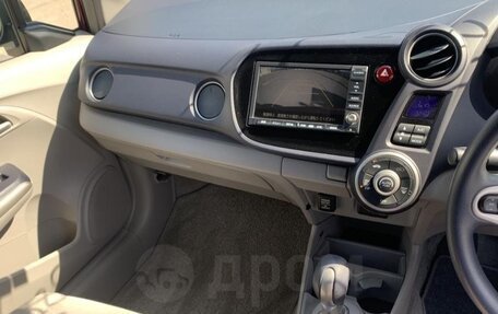 Honda Insight II рестайлинг, 2010 год, 920 000 рублей, 17 фотография