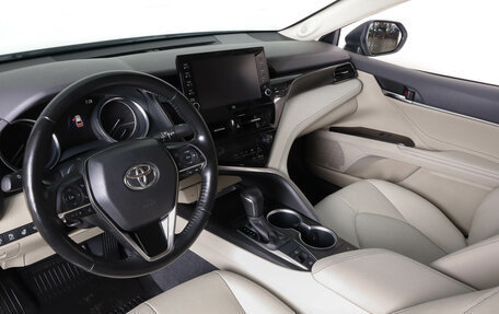 Toyota Camry, 2021 год, 3 549 000 рублей, 8 фотография