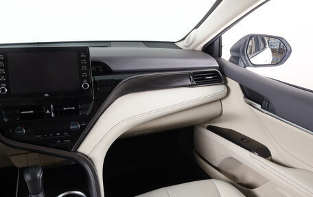 Toyota Camry, 2021 год, 3 549 000 рублей, 14 фотография