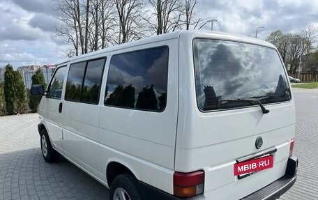 Volkswagen Caravelle T4, 2001 год, 1 230 000 рублей, 4 фотография