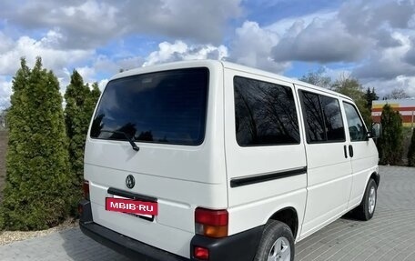 Volkswagen Caravelle T4, 2001 год, 1 230 000 рублей, 3 фотография