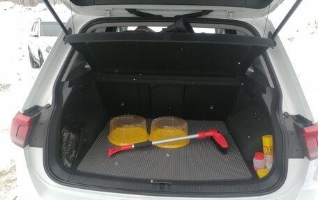 Volkswagen Tiguan II, 2017 год, 2 050 000 рублей, 16 фотография